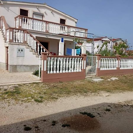 Apartman Borosa Vir Buitenkant foto