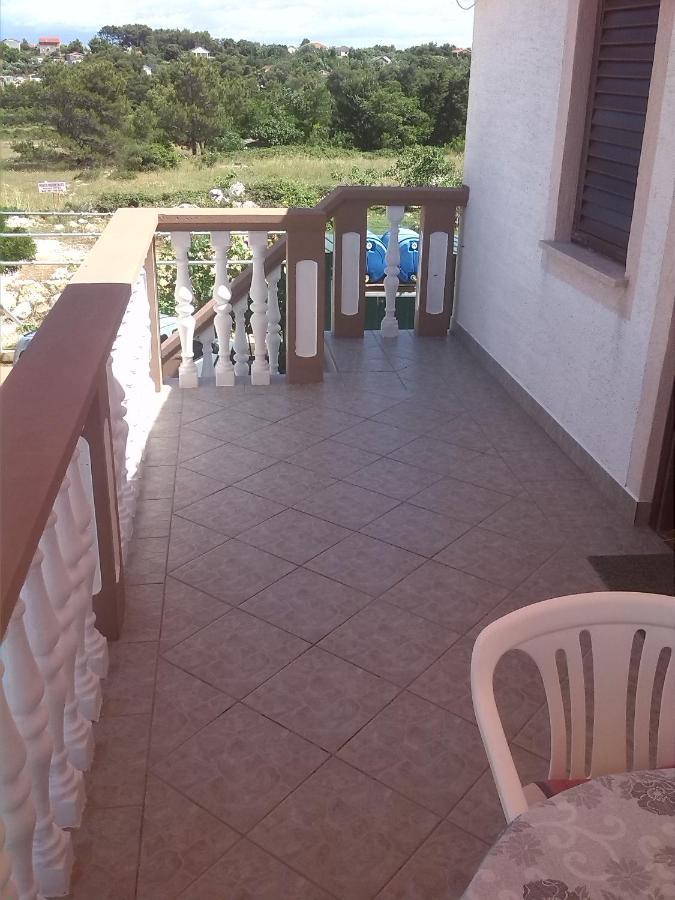 Apartman Borosa Vir Buitenkant foto