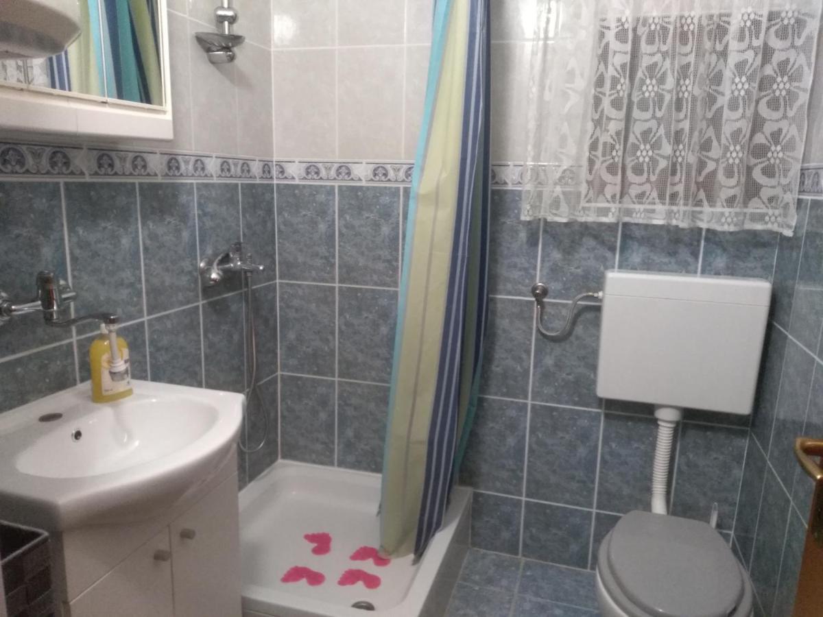 Apartman Borosa Vir Buitenkant foto