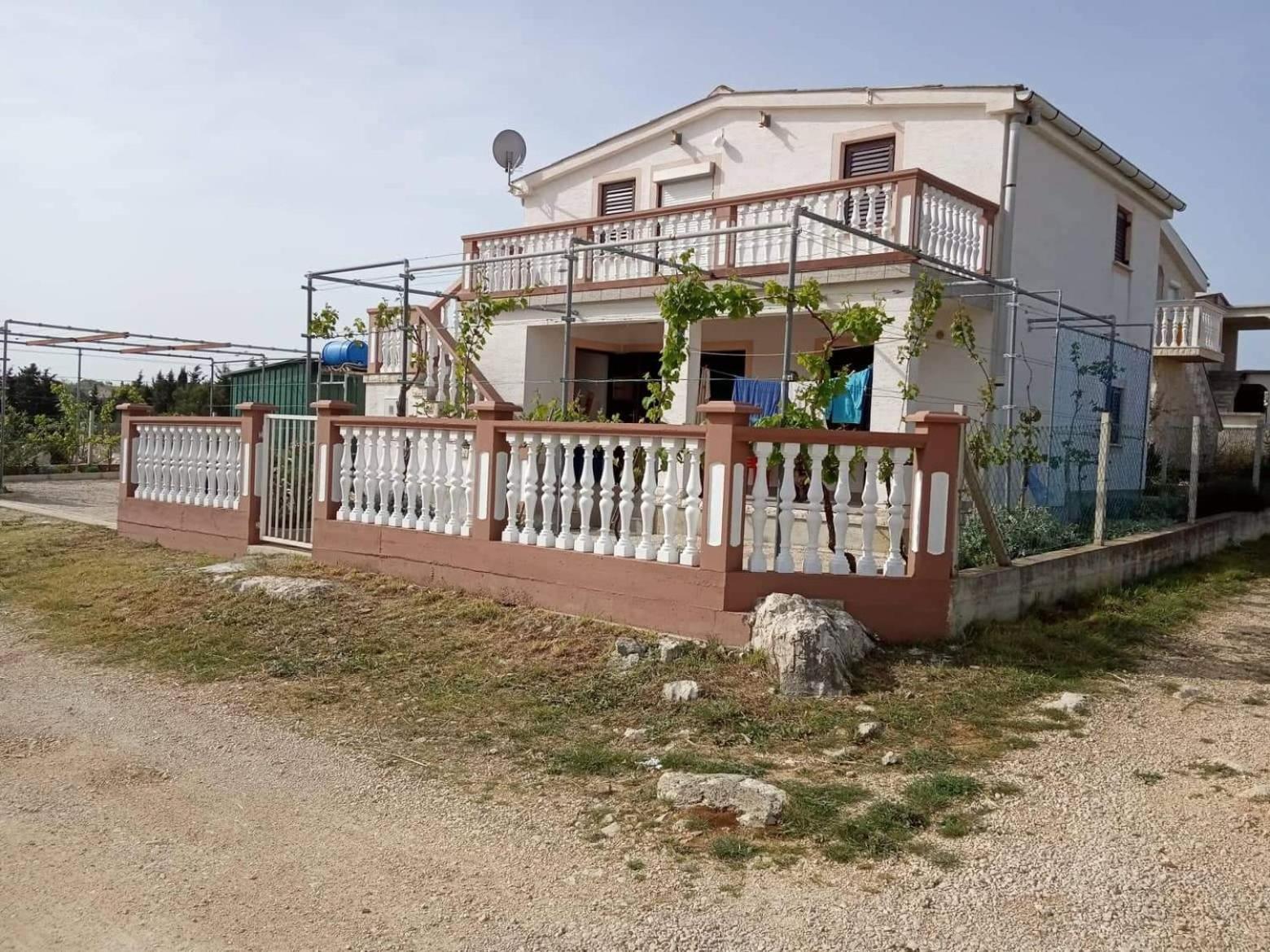 Apartman Borosa Vir Buitenkant foto
